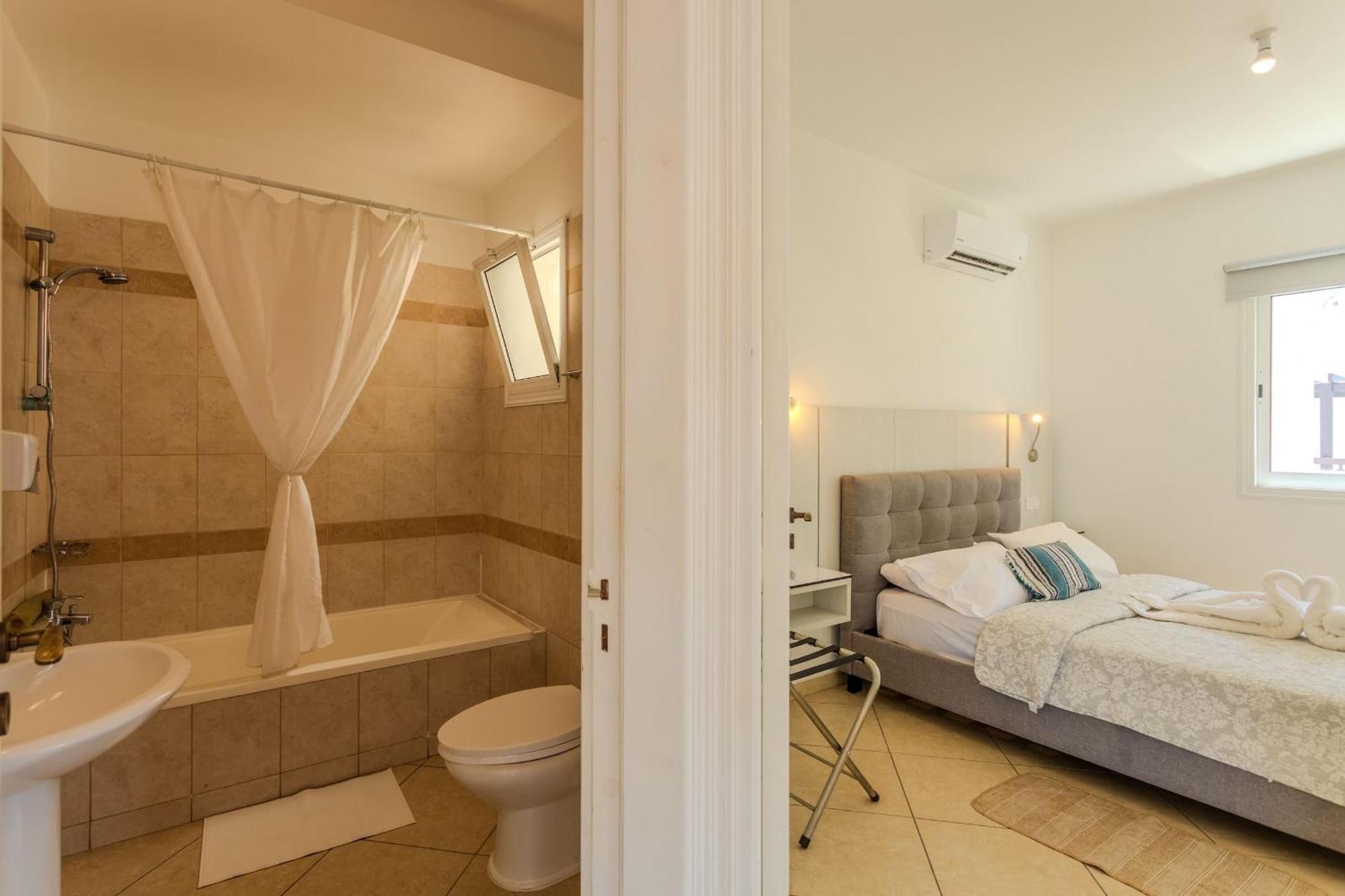 Artemis Cynthia Complex Apartment Paphos